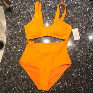 Juicy Couture Swim - Bnwt juicy couture super cute bathing suit Juicy Couture Swim - Bnwt juicy couture super cute bathing suit